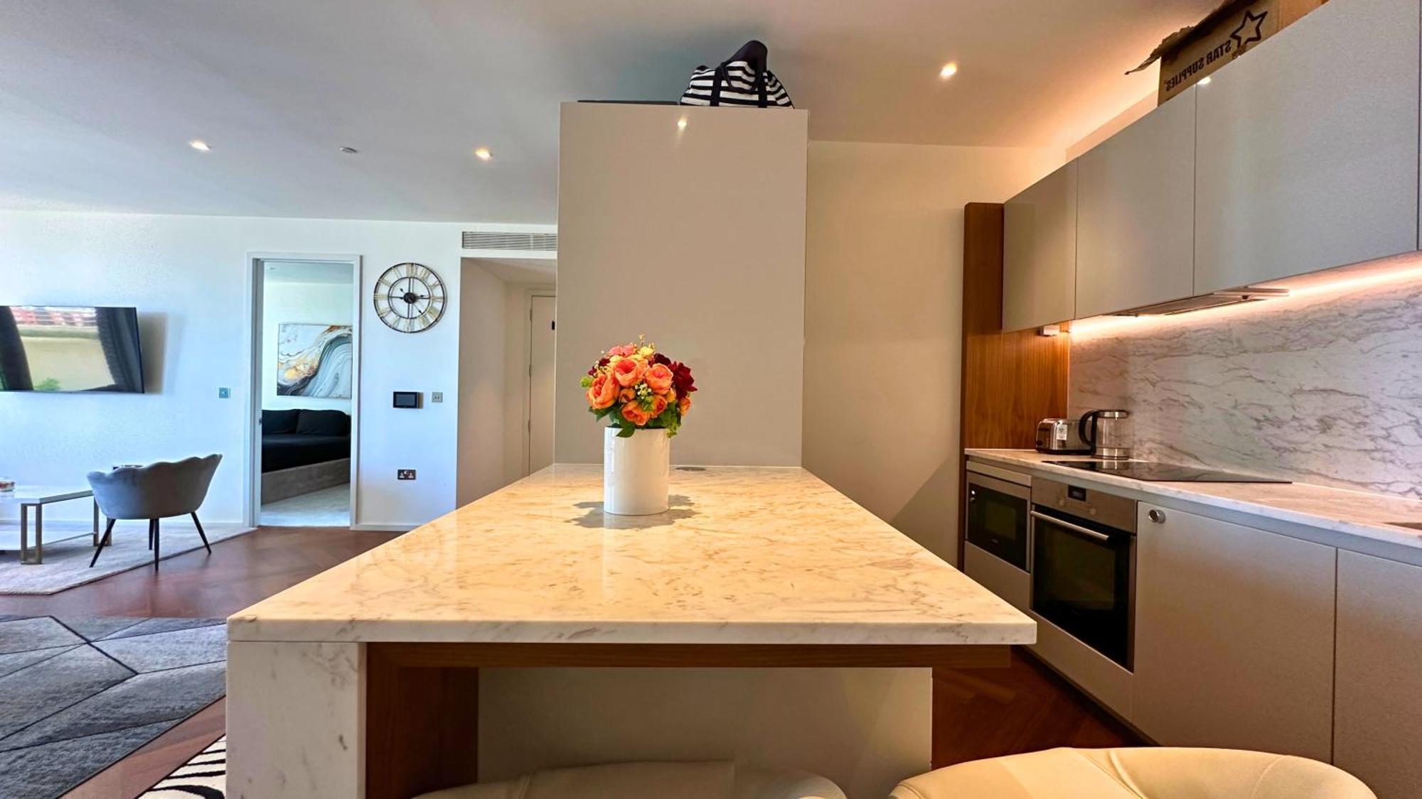 Lavish Penthouse River View Fast Wifi - Luxurylondonstays 외부 사진