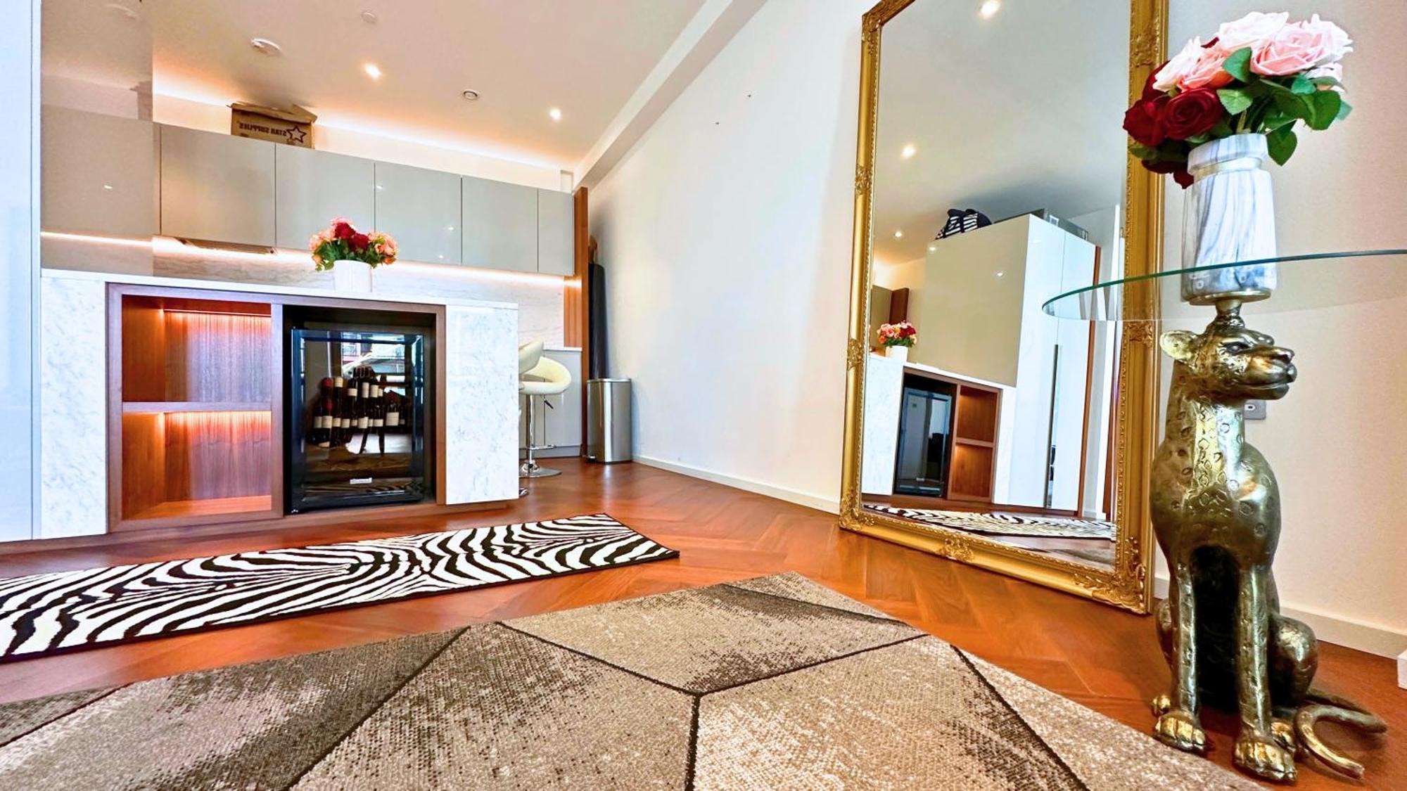 Lavish Penthouse River View Fast Wifi - Luxurylondonstays 외부 사진