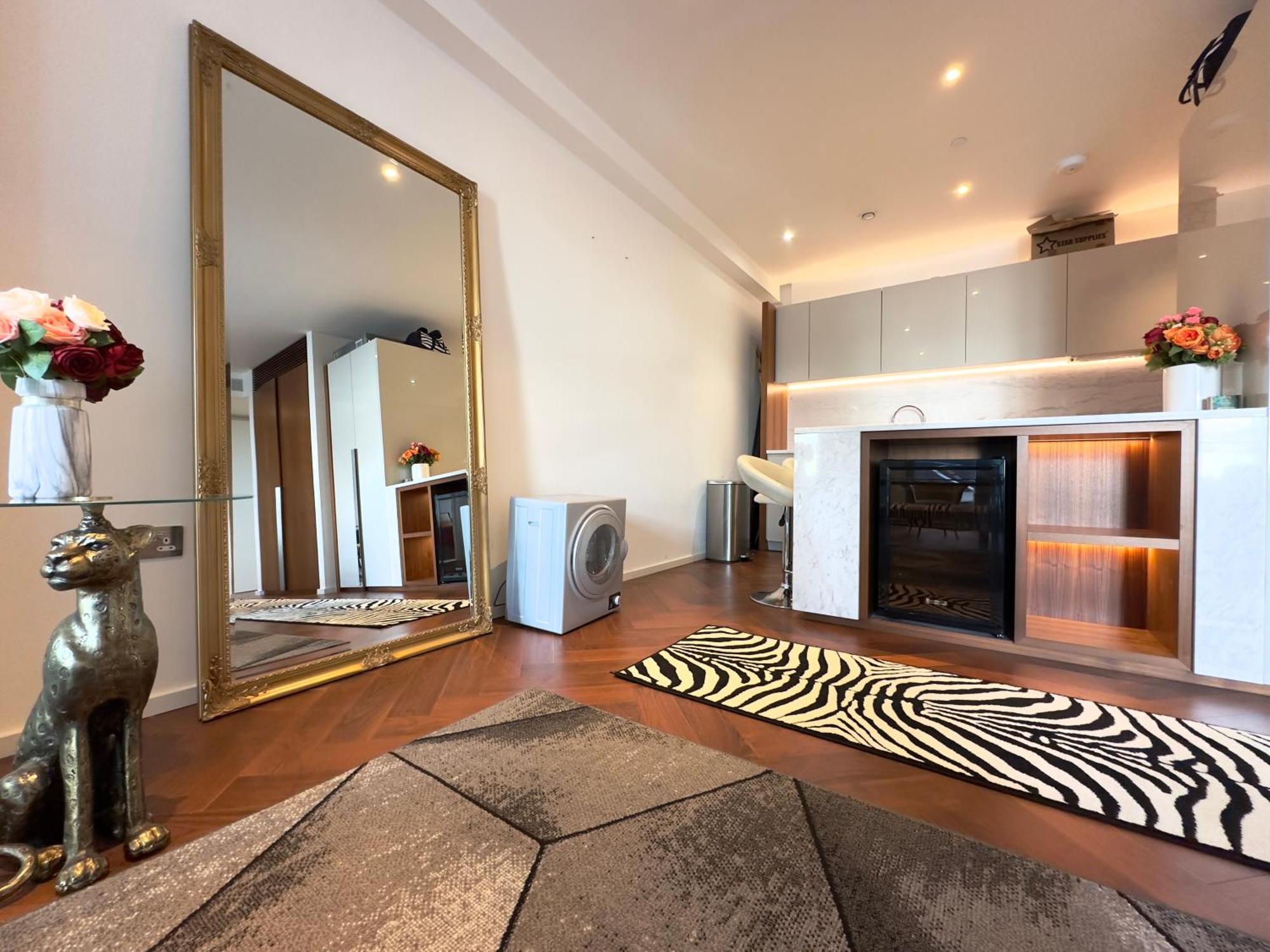 Lavish Penthouse River View Fast Wifi - Luxurylondonstays 외부 사진